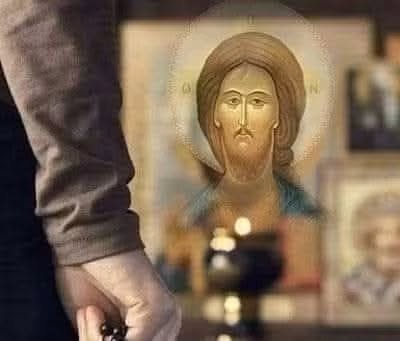 Συζητούν χριστιανοί μου ένας άνδρας, που μόλις πριν από λίγες μέρες είχε γίνει χριστιανός, μ’ έναν παλιό του φίλο.